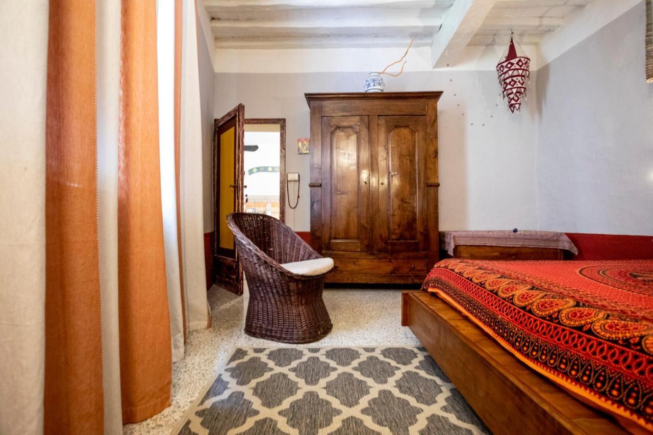 Le Cisterne B&B Амелиа Экстерьер фото